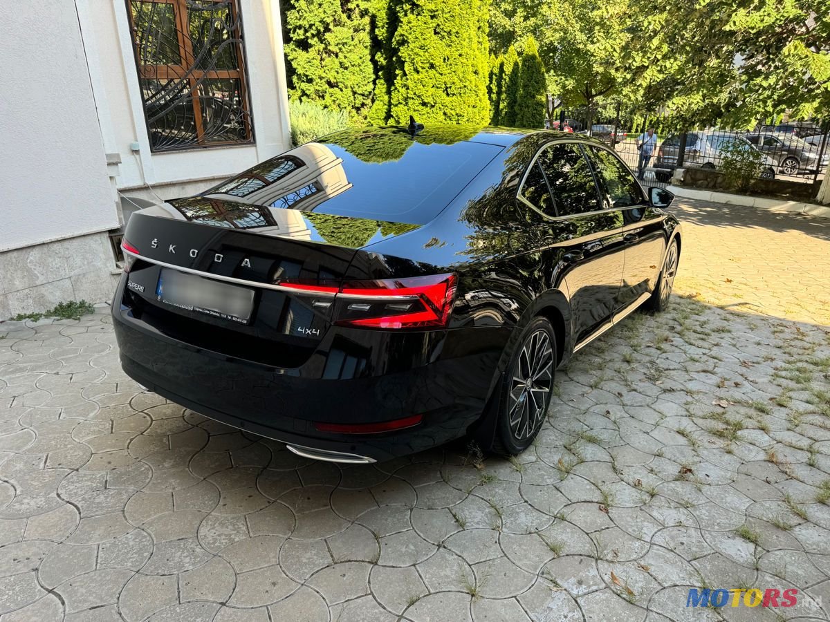 2019' Skoda Superb photo #4