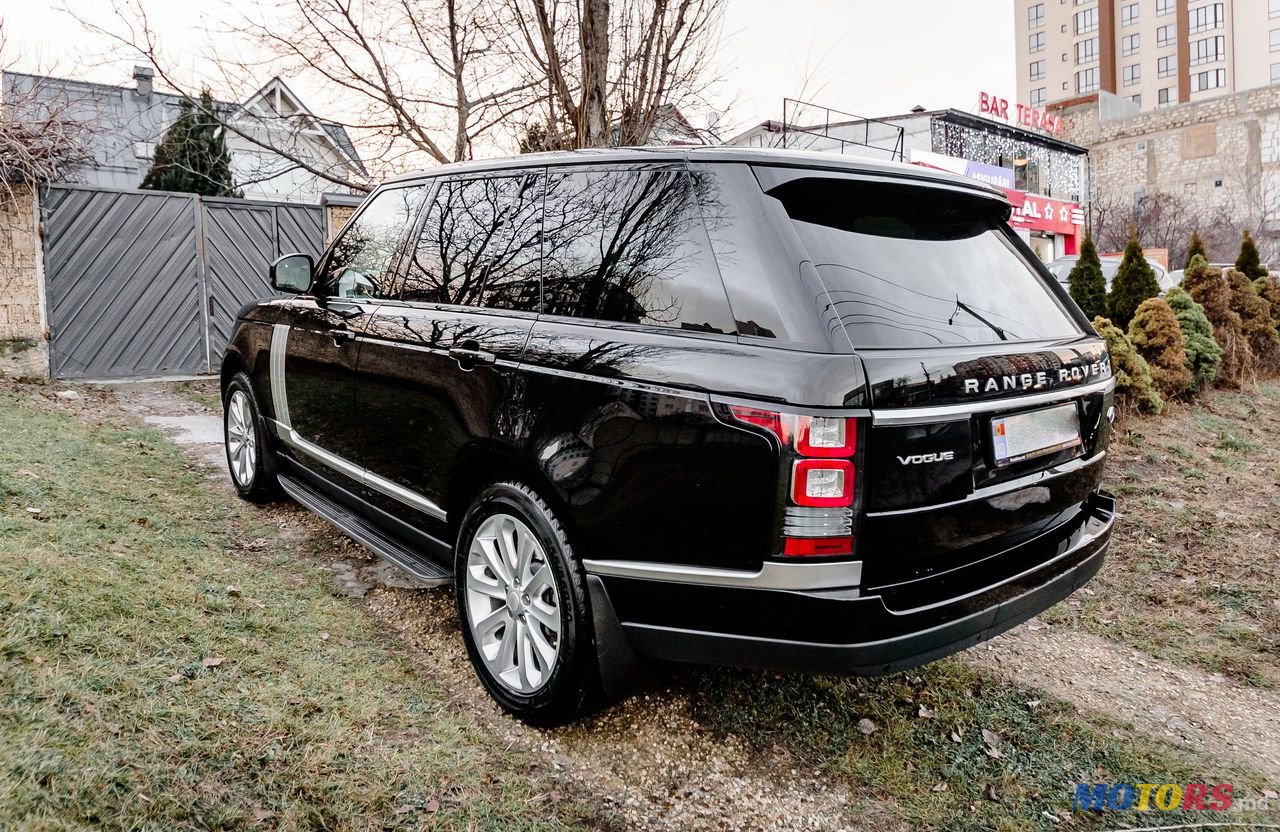 2015' Land Rover Range Rover photo #4
