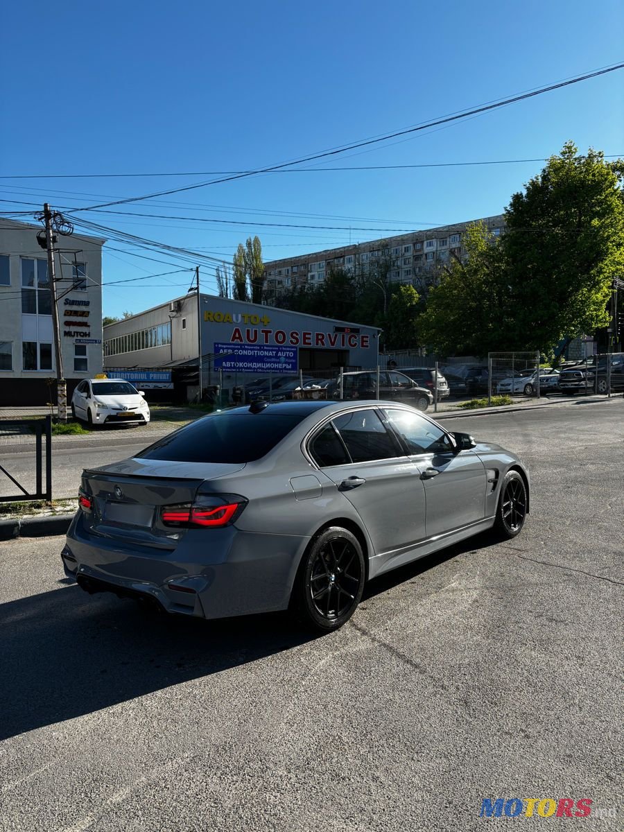 2016' BMW 3 Series photo #3