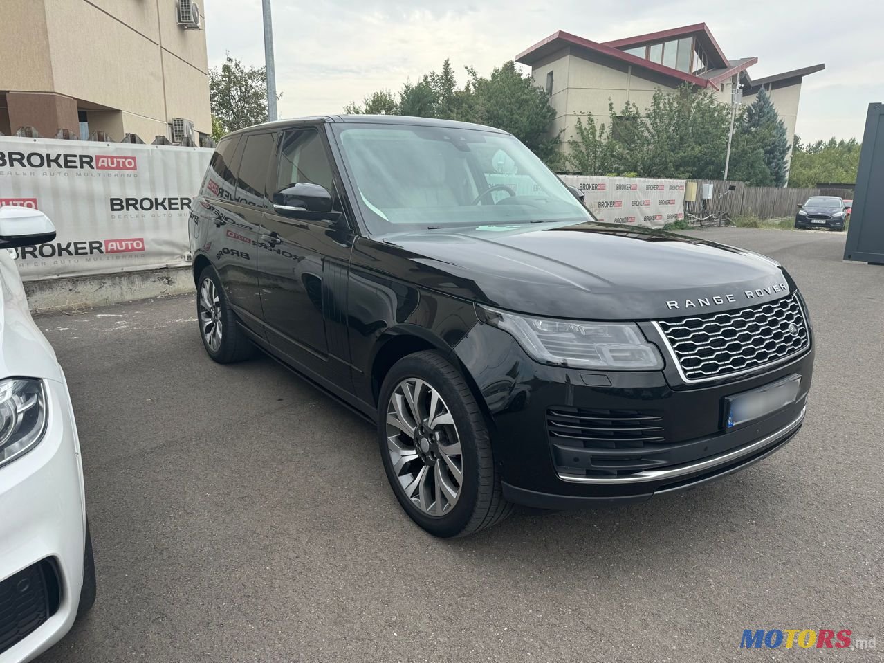 2019' Land Rover Range Rover photo #1