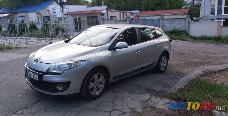 2013' Renault Megane photo #1