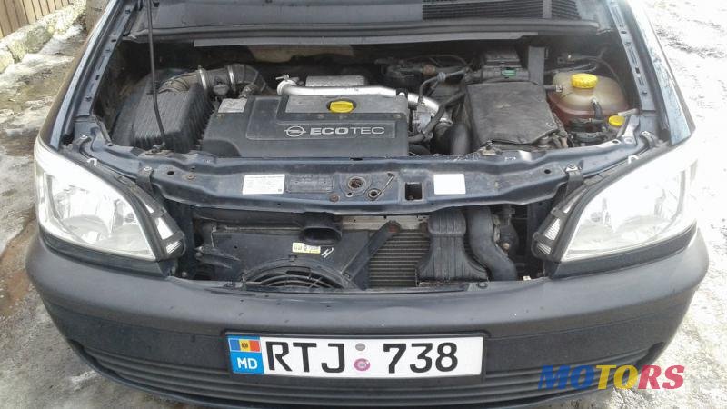 2002' Opel Zafira photo #3