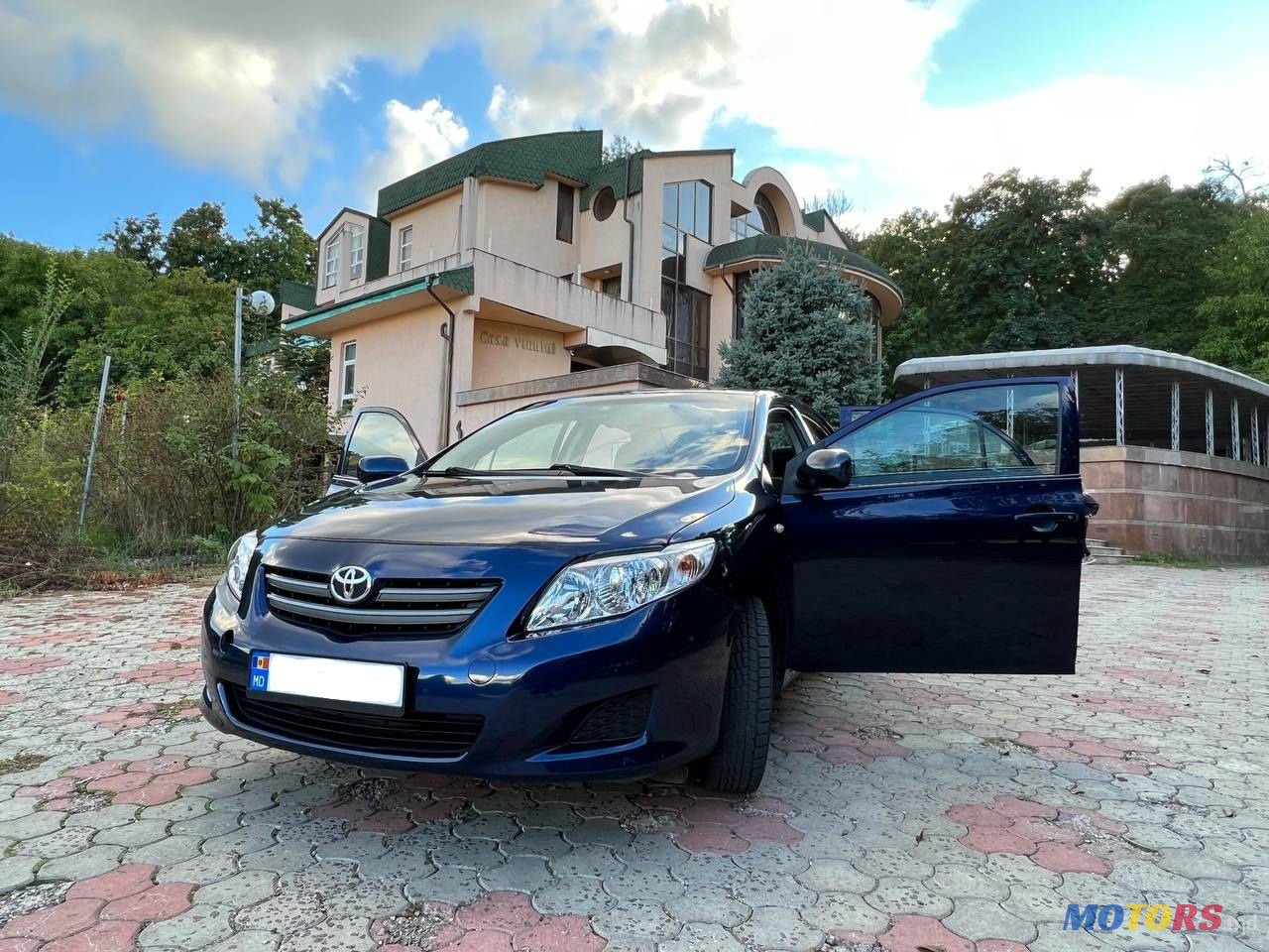 2007' Toyota Corolla photo #1