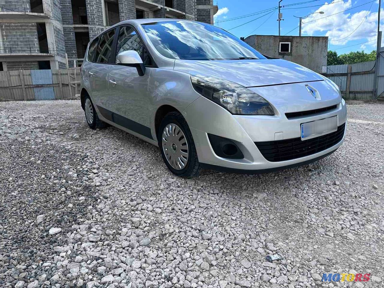 2009' Renault Grand Scenic photo #1