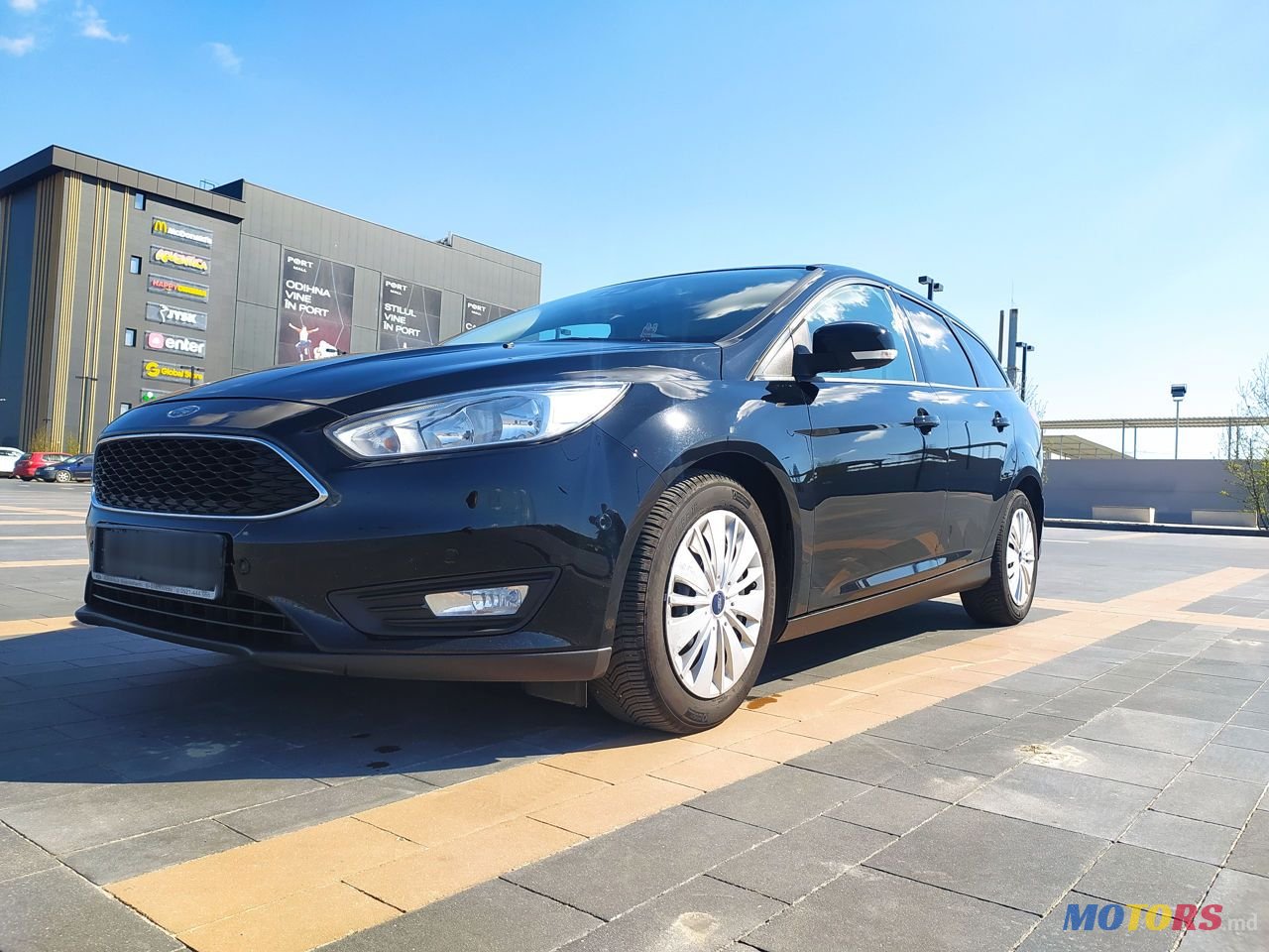 2017' Ford Focus photo #2