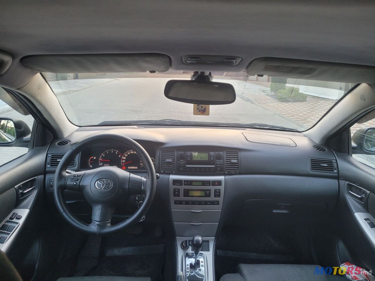 2005' Toyota Corolla photo #5