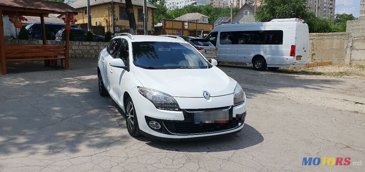 2013' Renault Megane photo #4