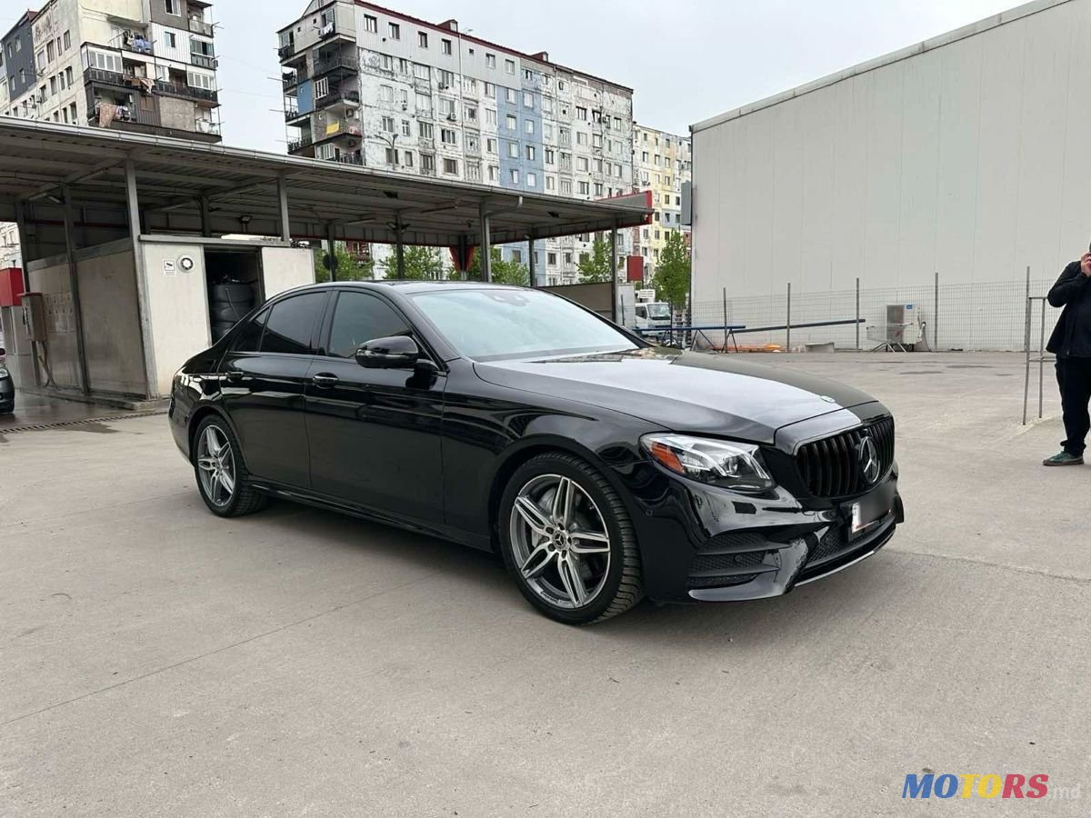 2019' Mercedes-Benz E-Class photo #2