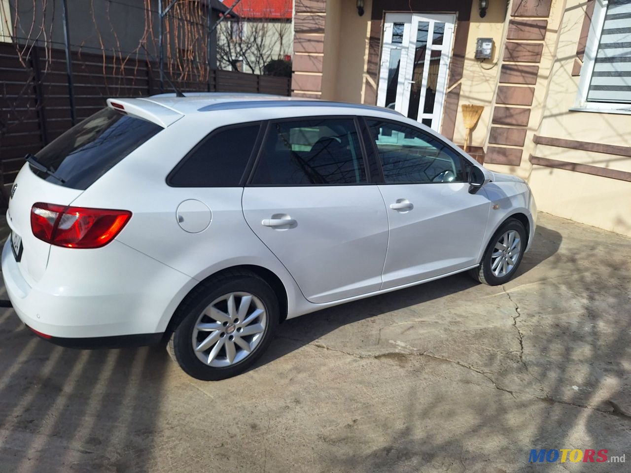 2012' SEAT Ibiza photo #2