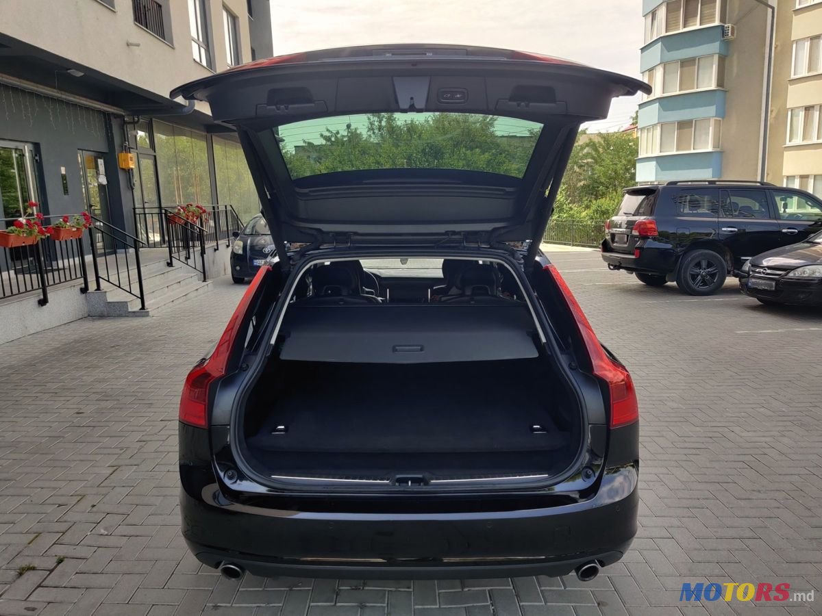 2017' Volvo V90 photo #5