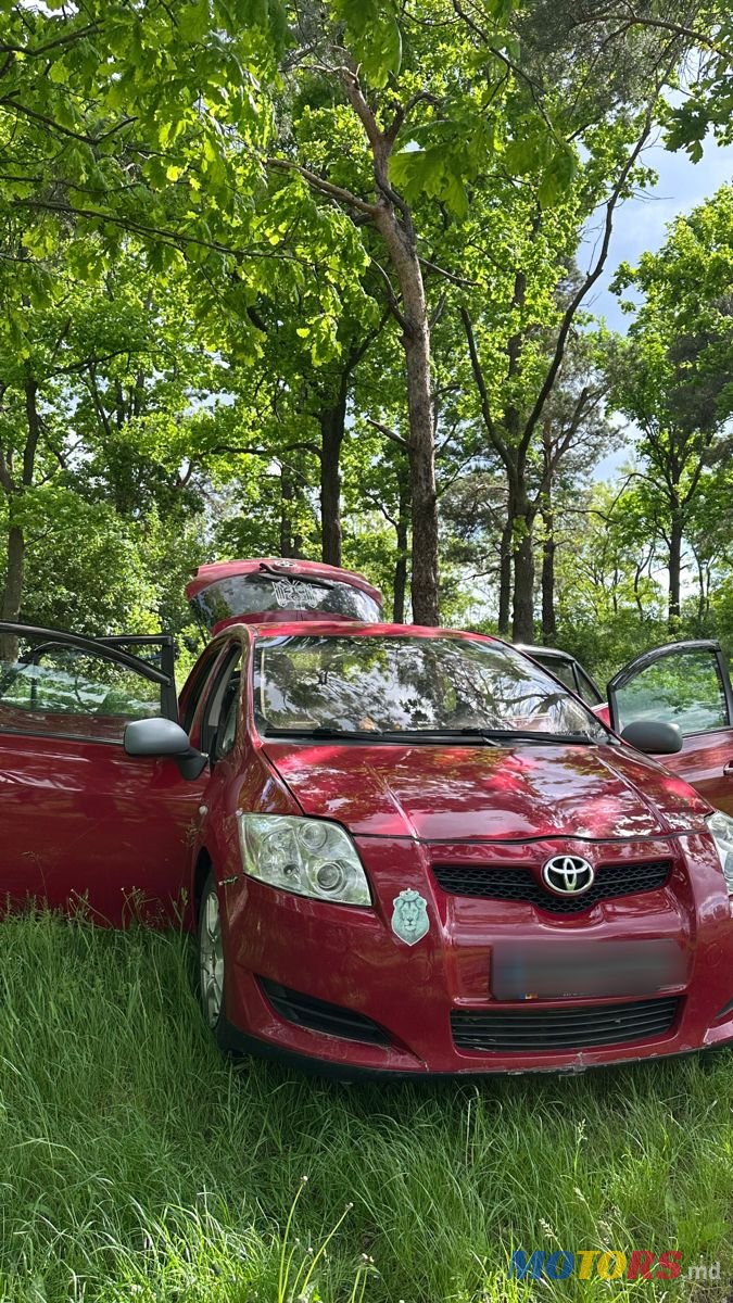2009' Toyota Auris photo #3