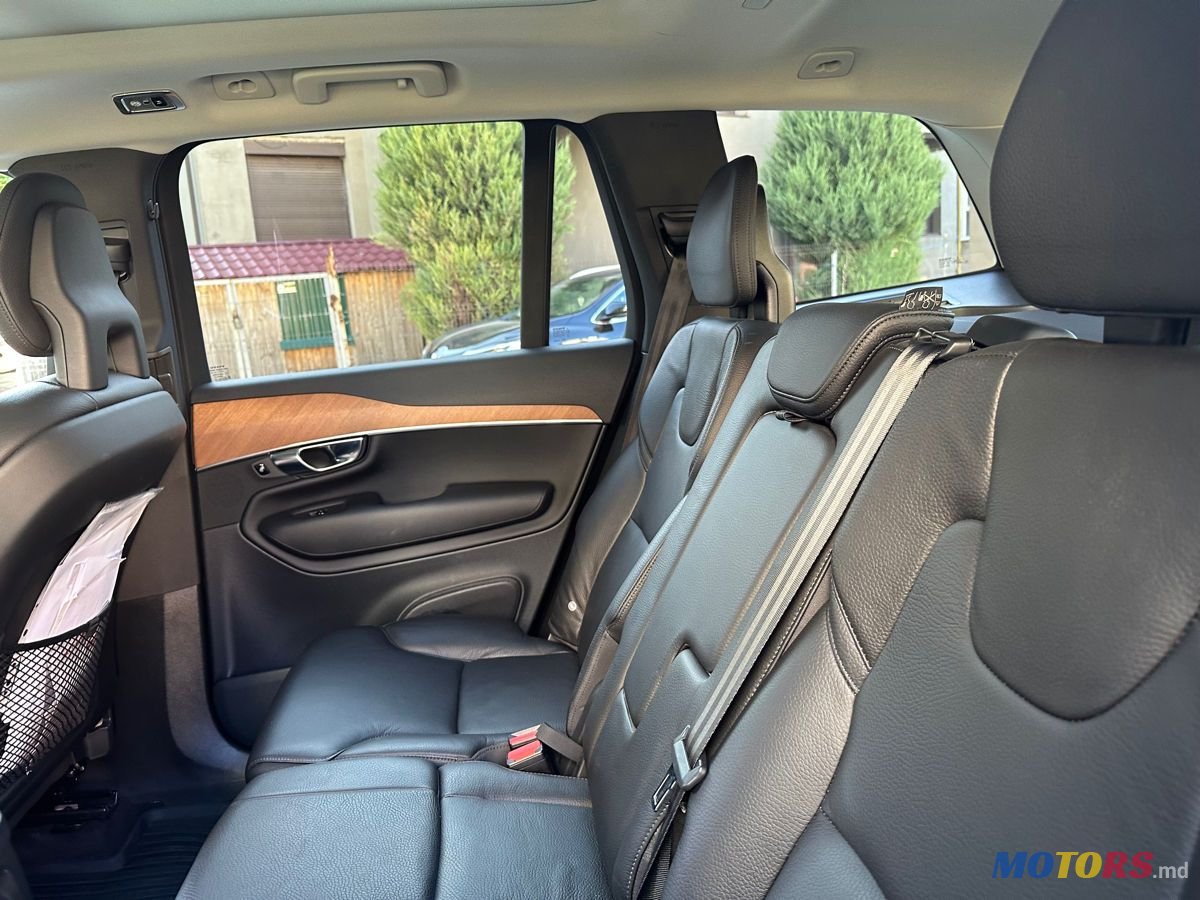 2021' Volvo XC90 photo #6