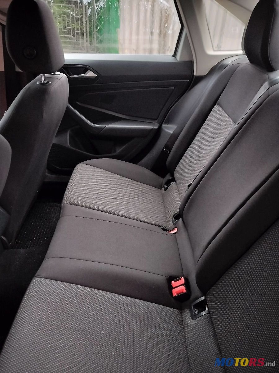 2019' Volkswagen Jetta photo #4