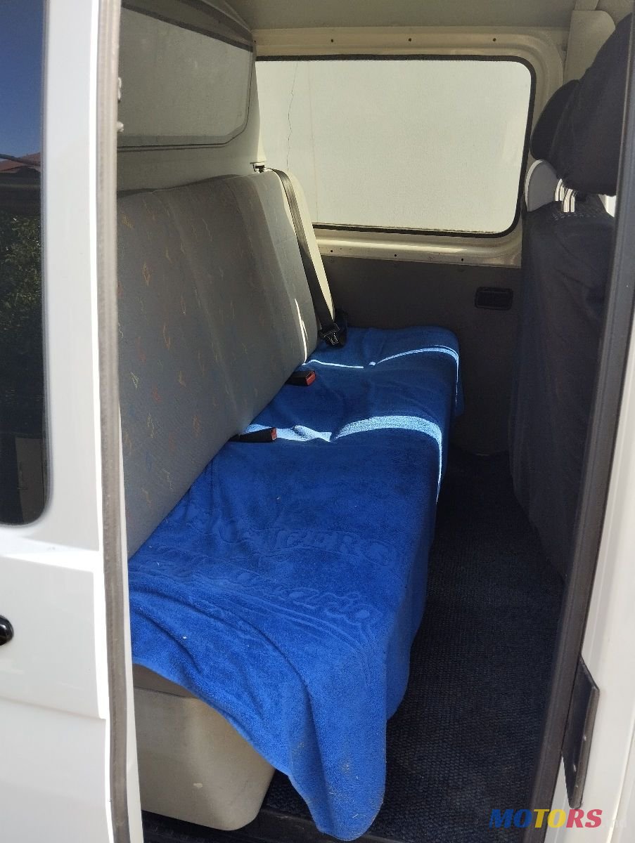 2006' Volkswagen Transporter photo #6