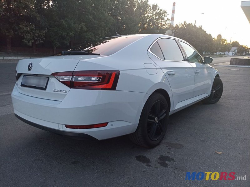 2016' Skoda Superb photo #2