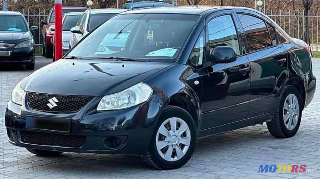 2010' Suzuki SX4 photo #2