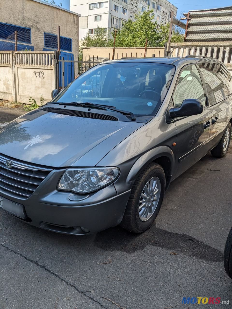 2008' Chrysler Voyager photo #1