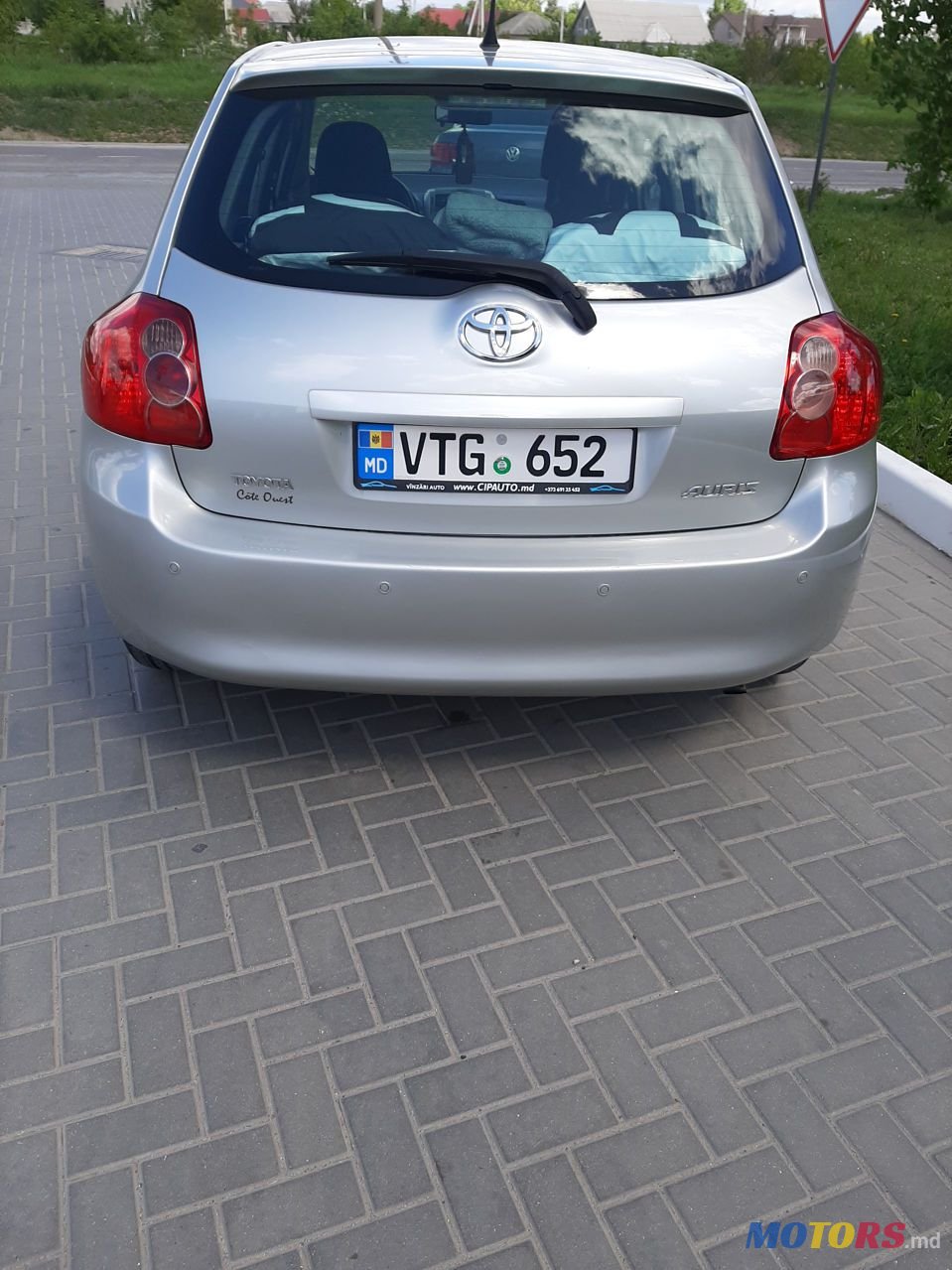 2009' Toyota Auris photo #2