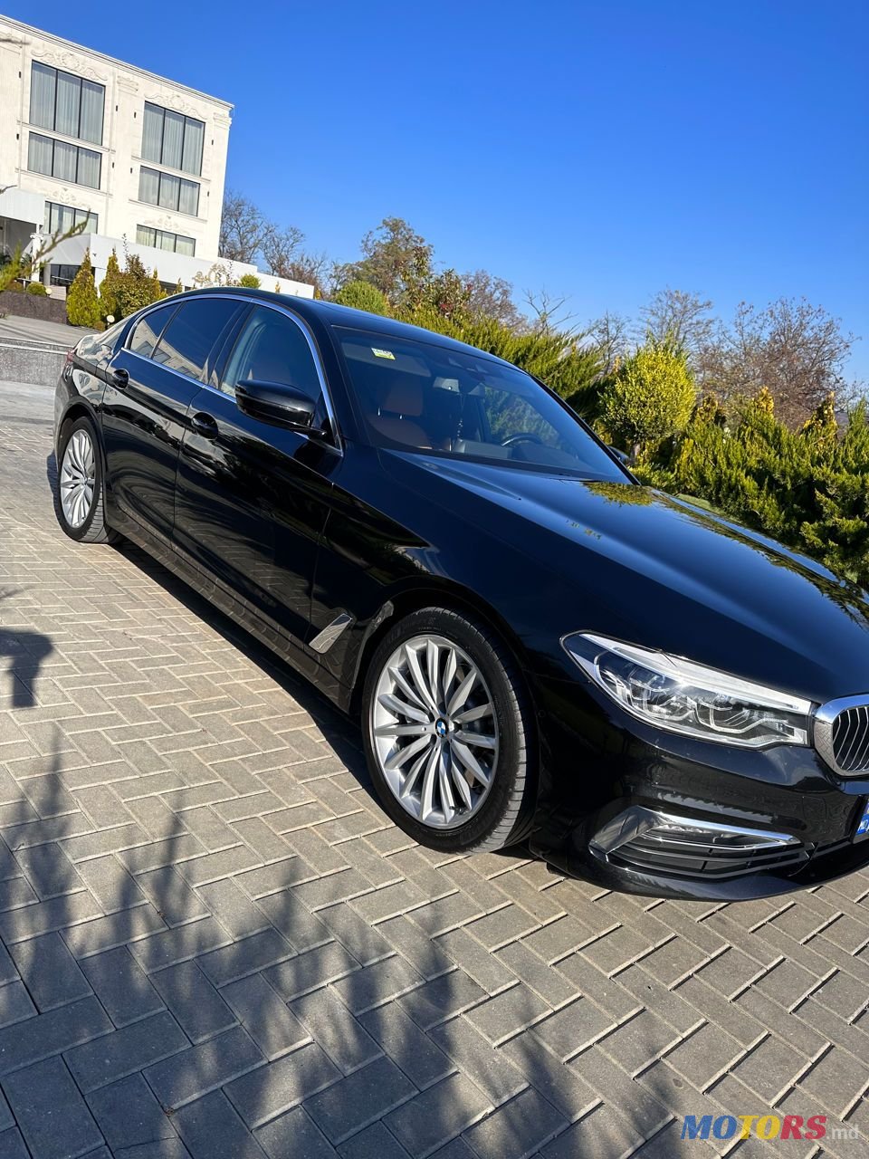 2020' BMW 5 Series photo #4