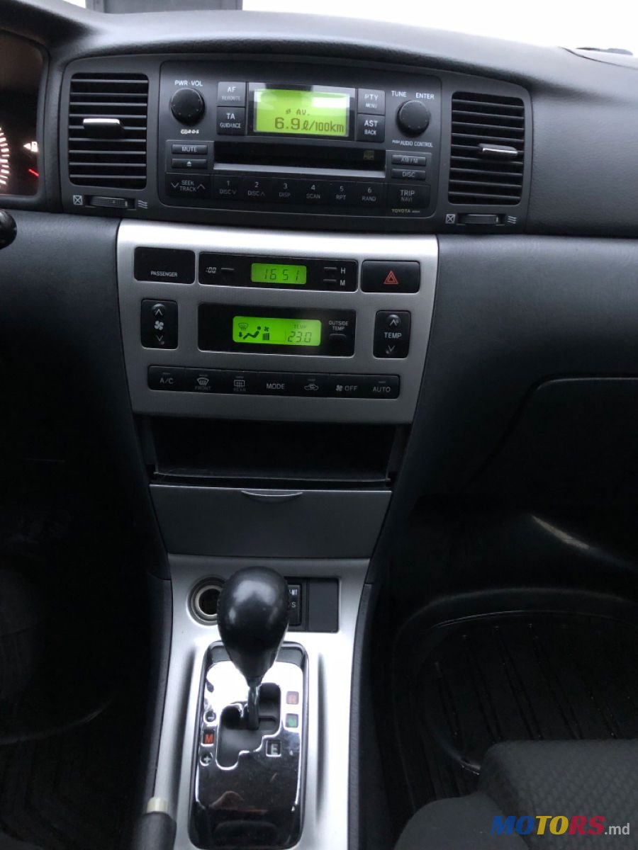 2005' Toyota Corolla photo #5