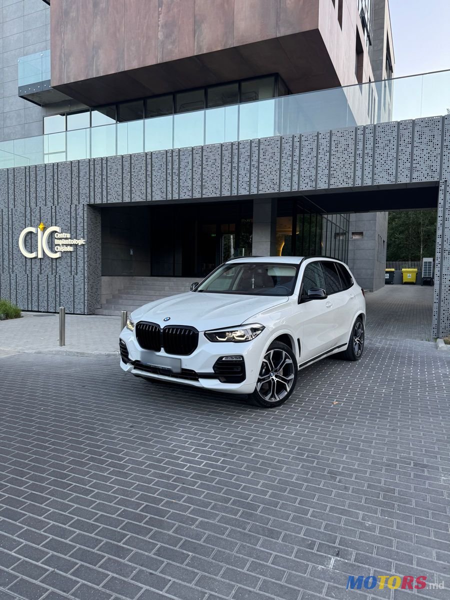 2019' BMW X5 photo #1