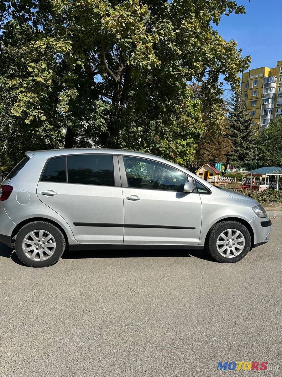 2005' Volkswagen Golf Plus photo #2