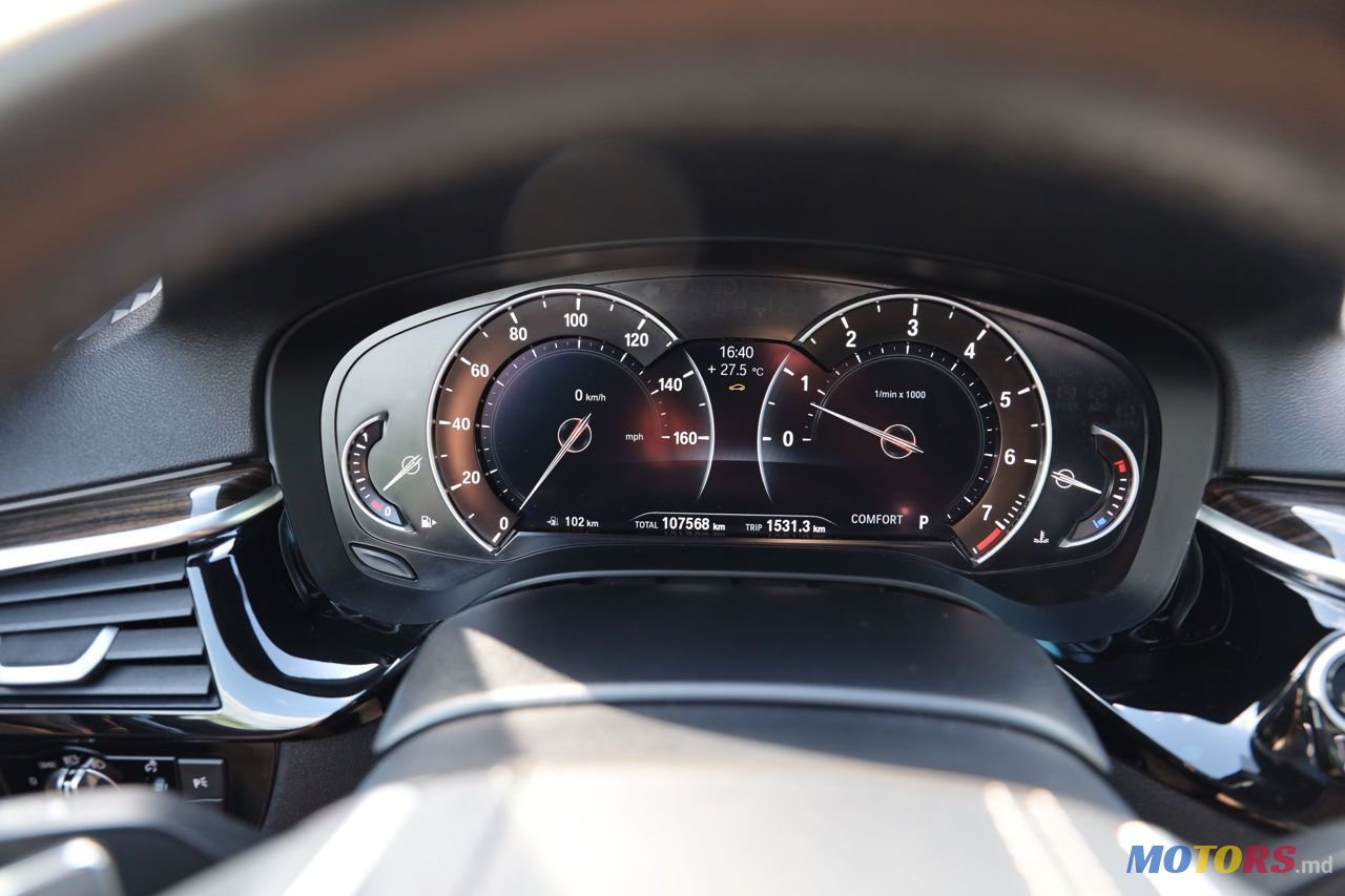 2017' BMW 5 Series photo #5