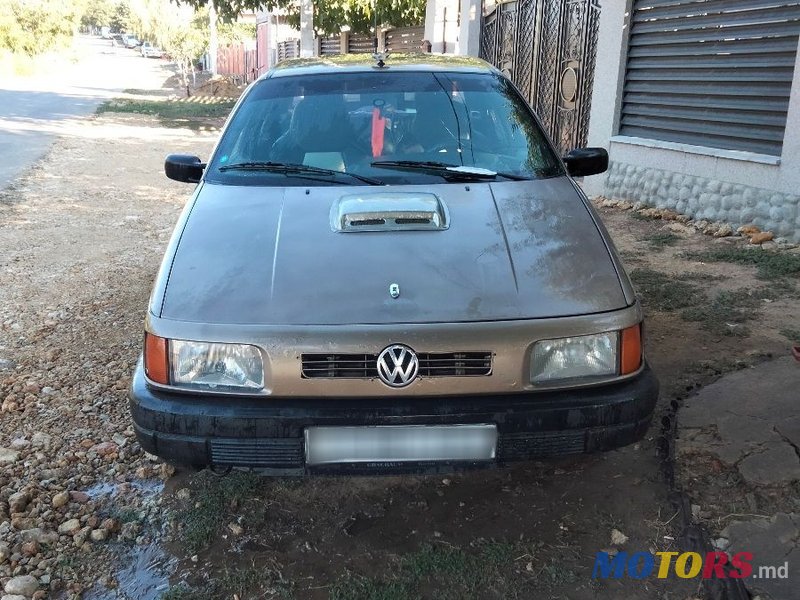 1990' Volkswagen Passat photo #1