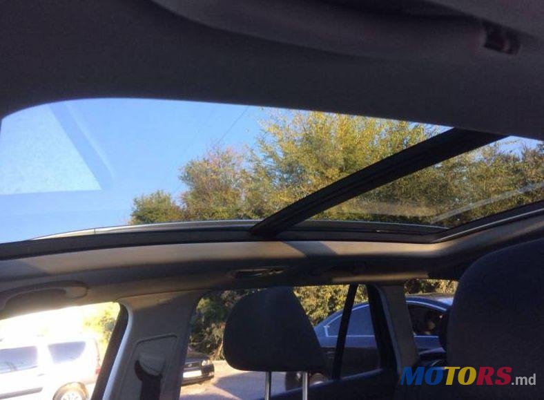 2009' Volkswagen Golf Plus photo #1