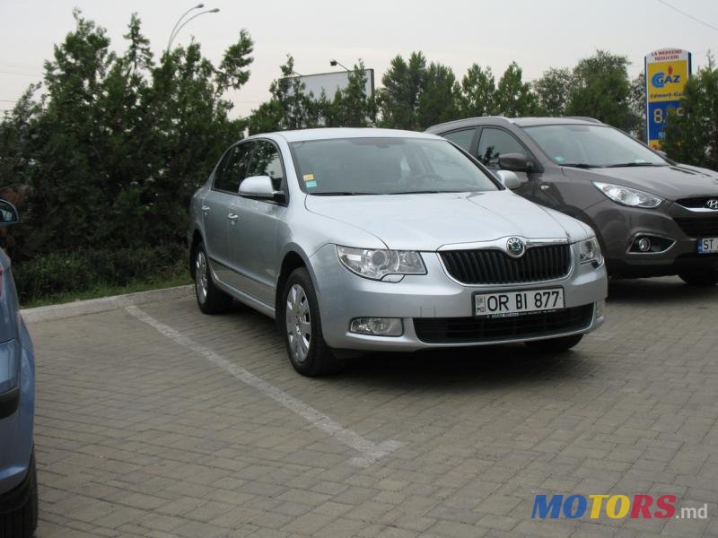 2011' Skoda Superb photo #2