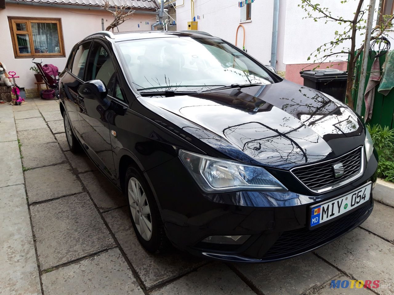 2013' SEAT Ibiza photo #2