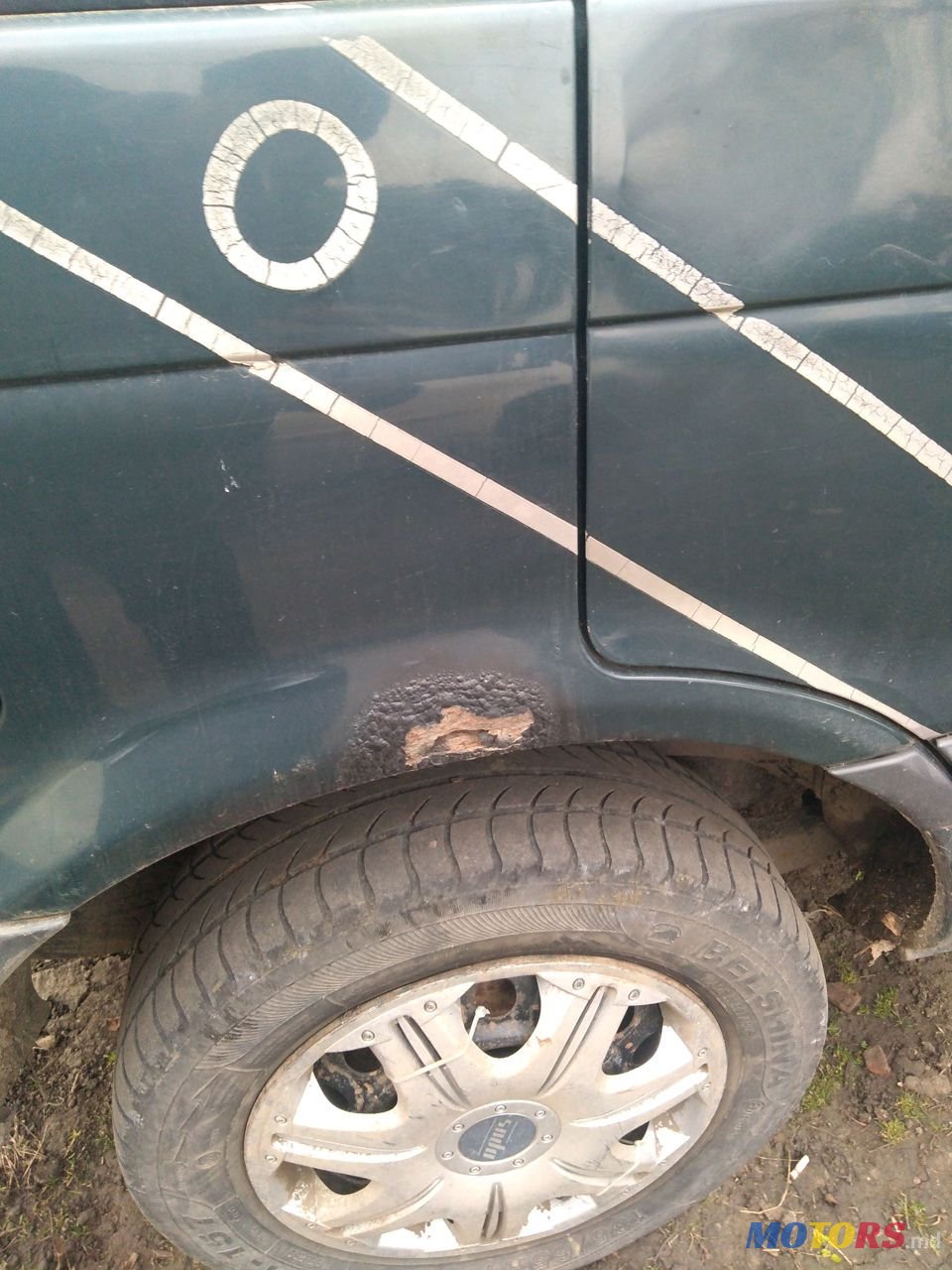 1994' Mitsubishi Space Runner photo #2