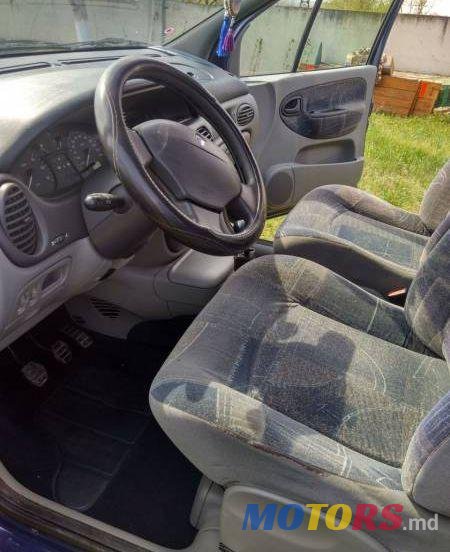 2001' Renault Scenic photo #1