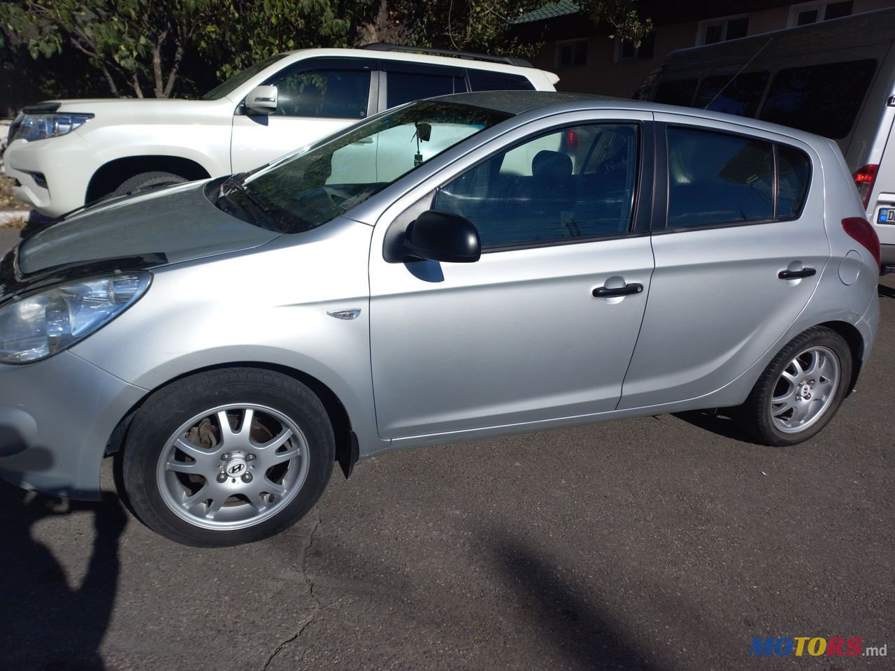 2011' Hyundai i20 photo #6