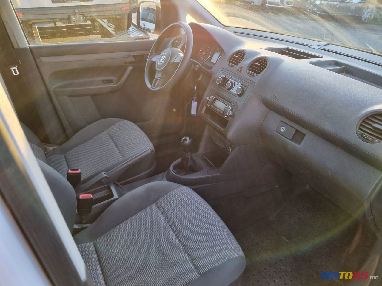 2012' Volkswagen Caddy photo #3