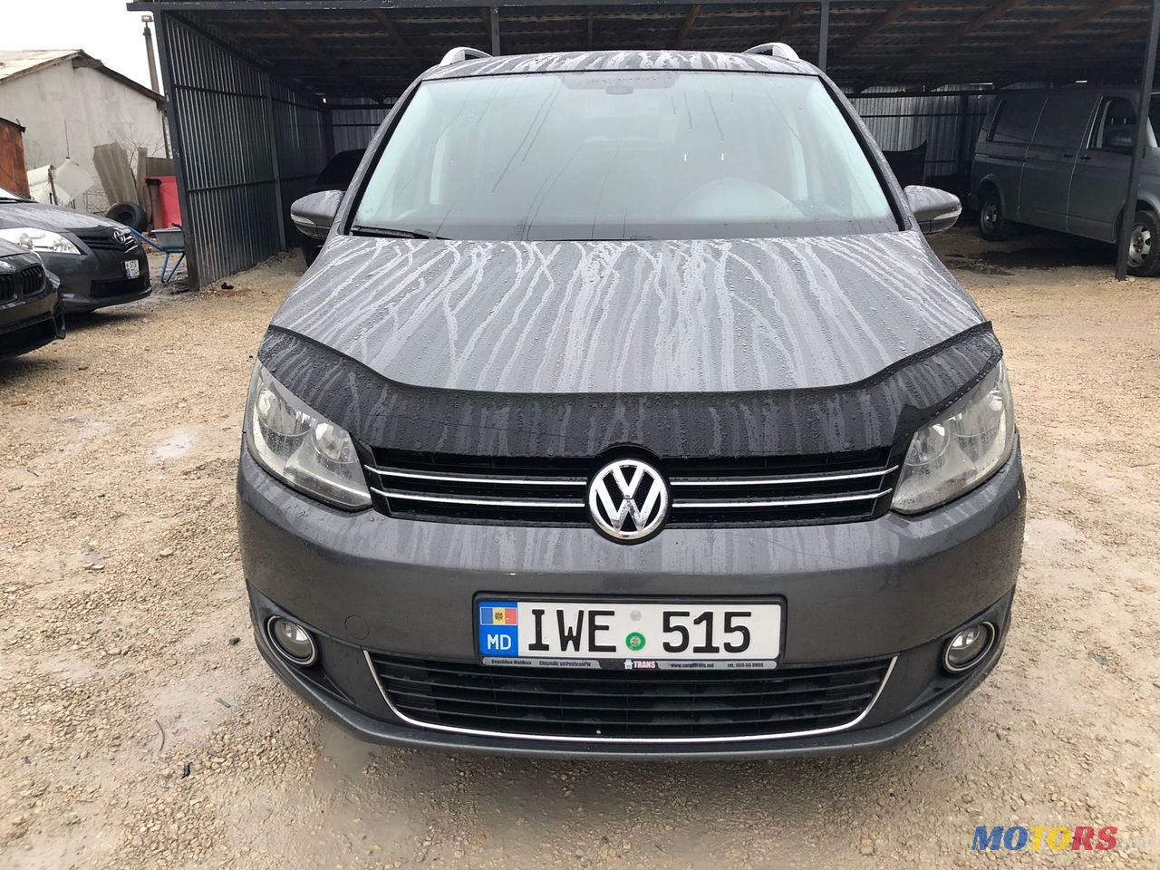 2012' Volkswagen Touran photo #3