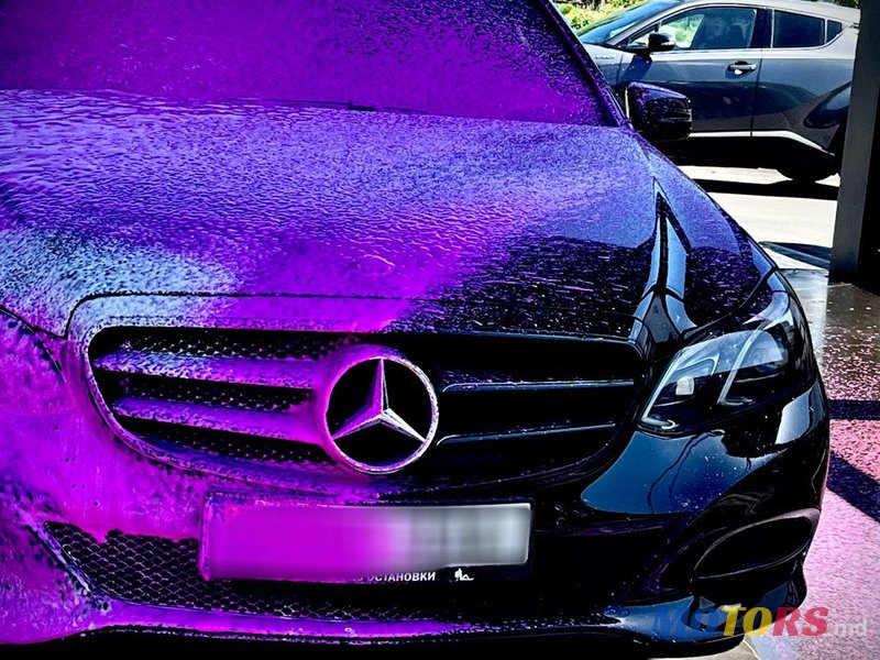 2014' Mercedes-Benz E-Class photo #1