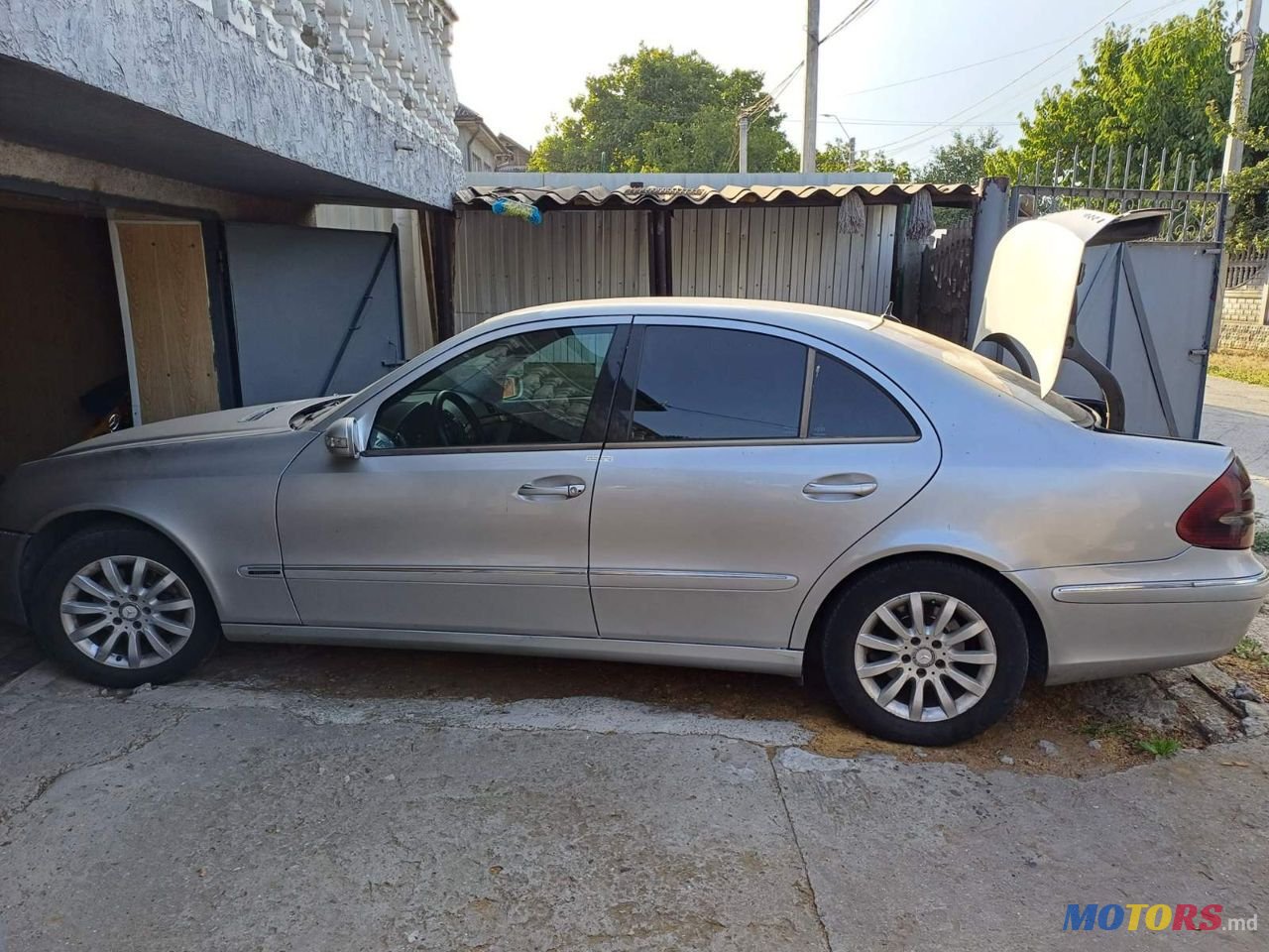 2002' Mercedes-Benz E Класс photo #1
