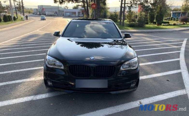 2013' BMW 7 photo #1