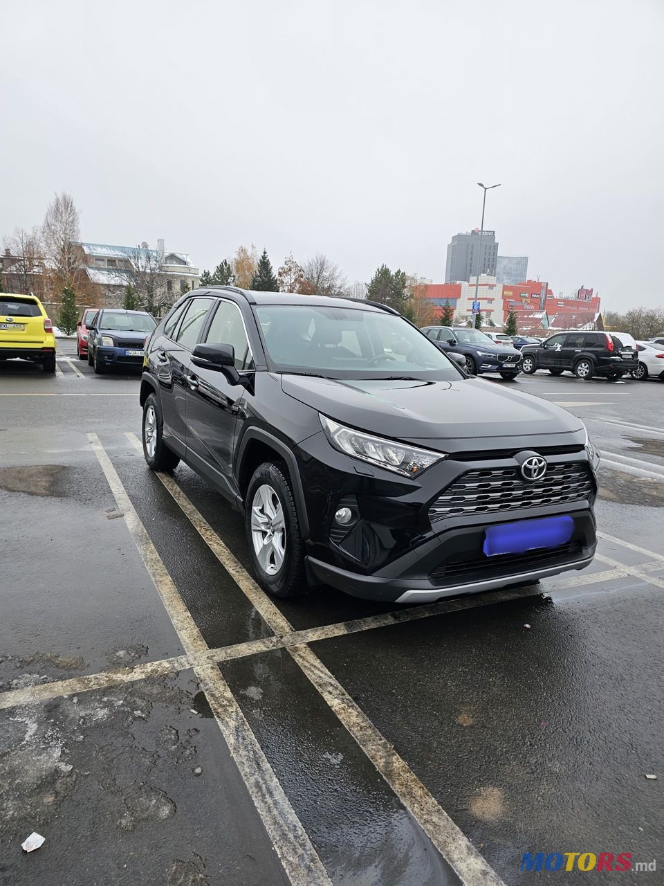 2019' Toyota RAV4 photo #5