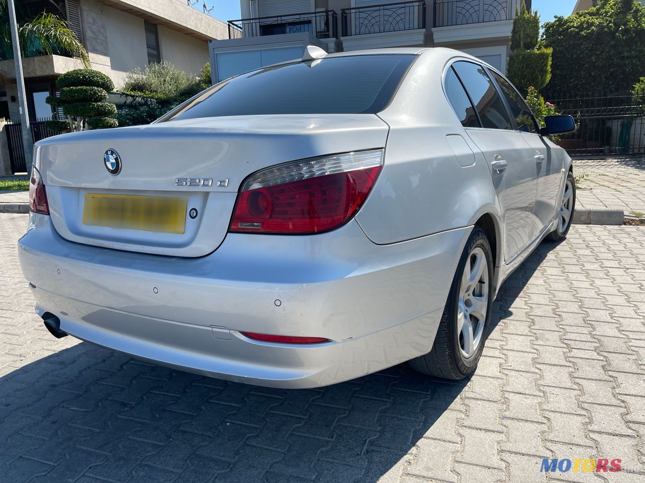 2008' BMW 5 Series photo #6