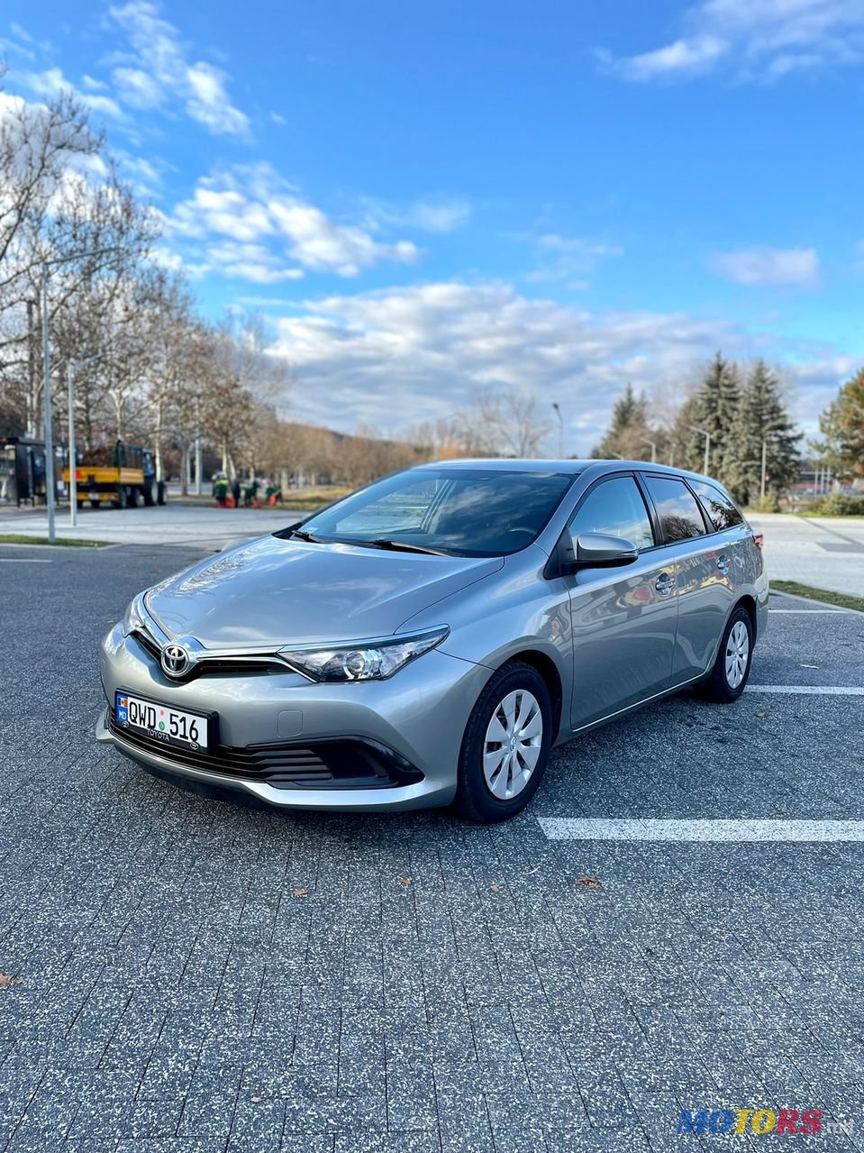 2015' Toyota Auris photo #1