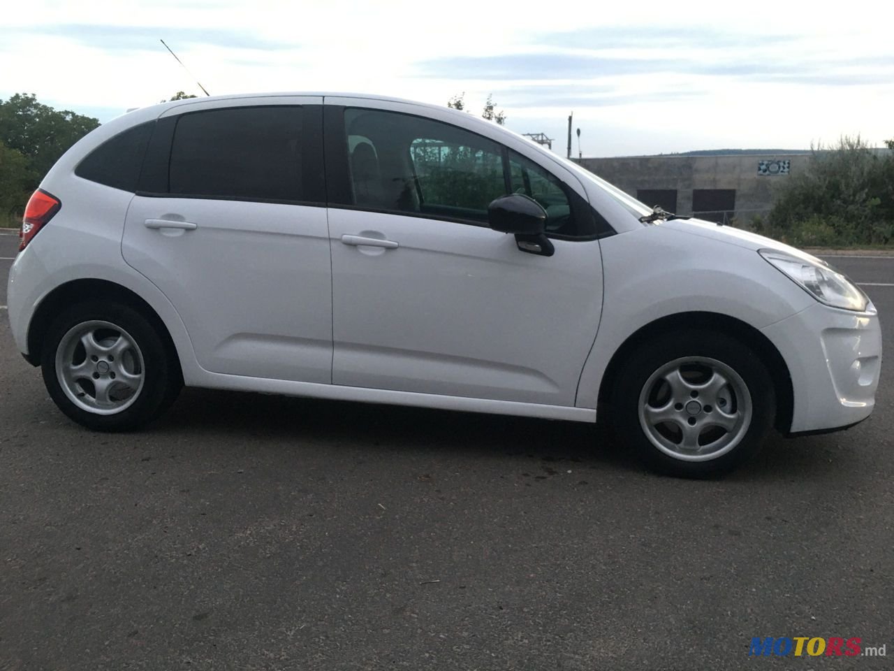 2011' Citroen C3 photo #3