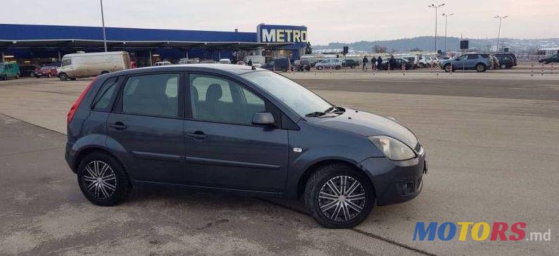 2007' Ford Fiesta photo #1