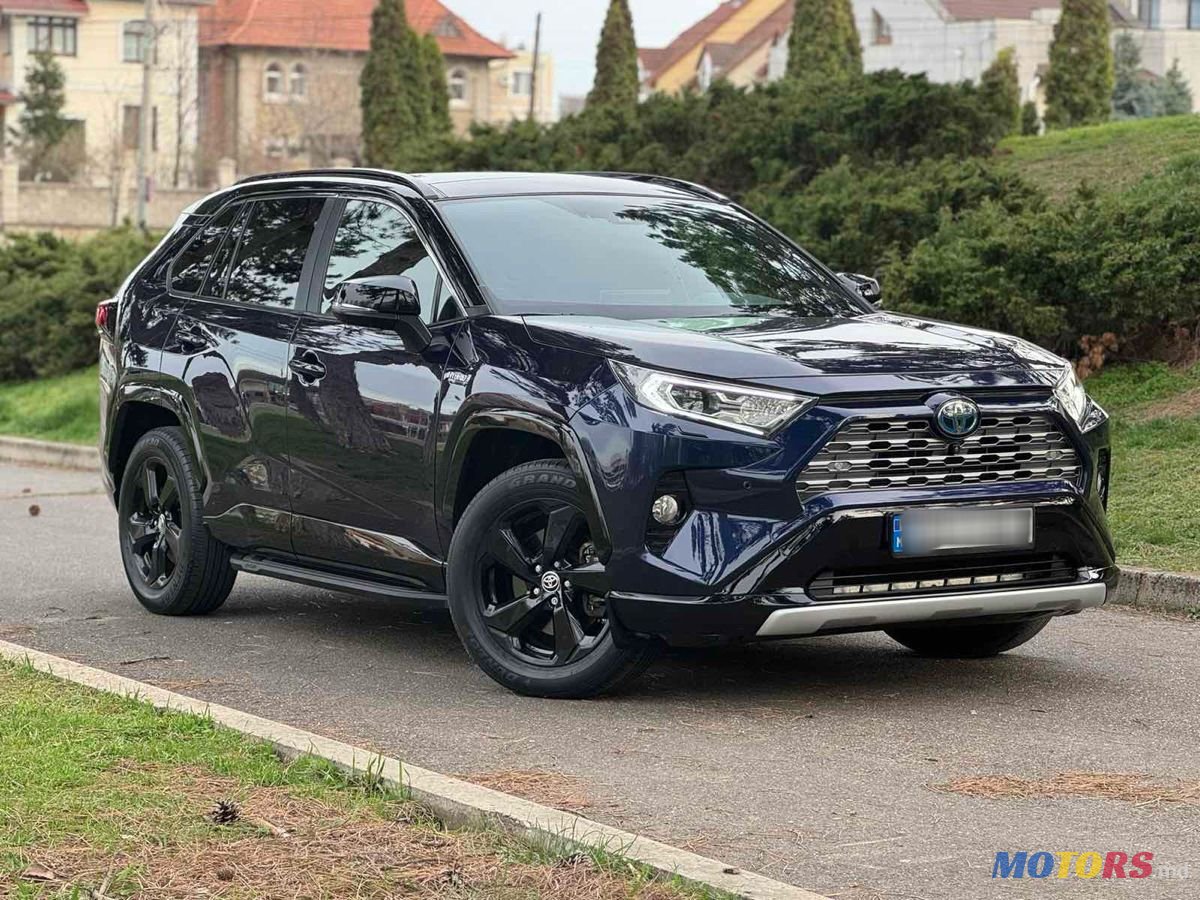2020' Toyota RAV4 photo #5