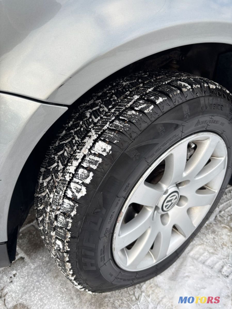 2003' Volkswagen Passat photo #5