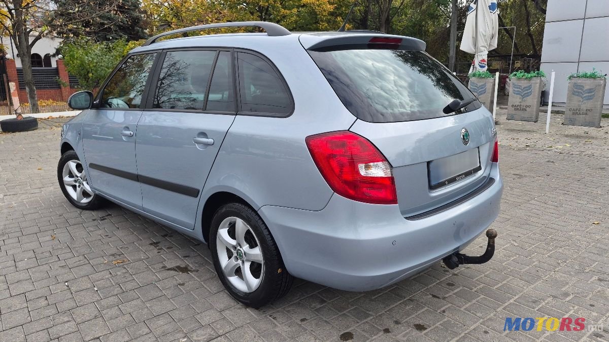 2010' Skoda Fabia photo #3