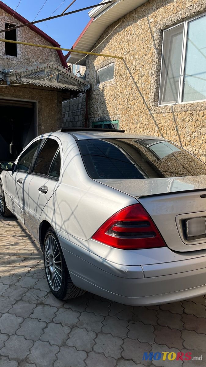 2002' Mercedes-Benz C-Class photo #5