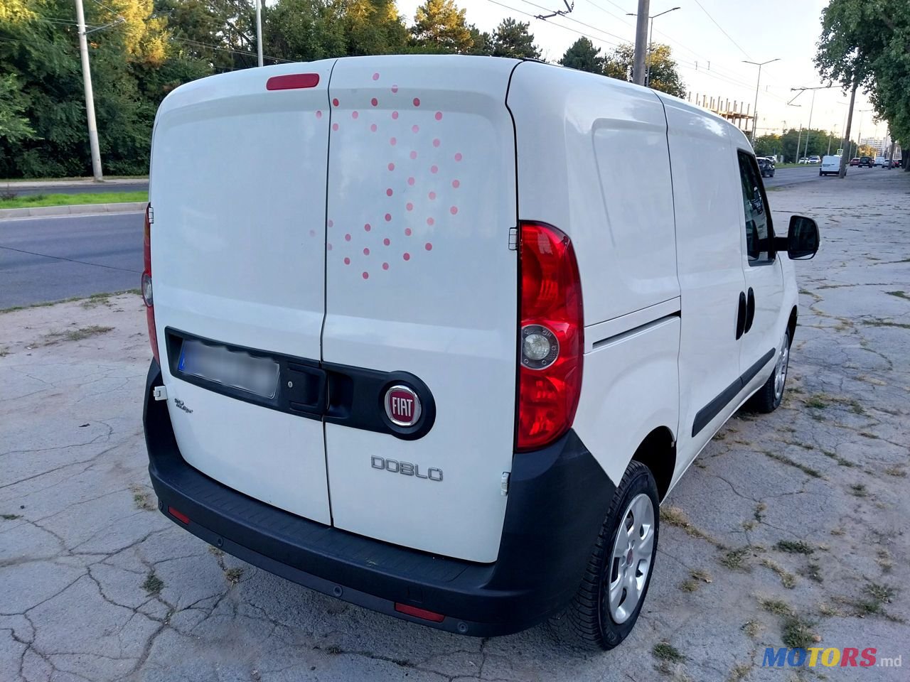 2013' Fiat Doblo photo #4