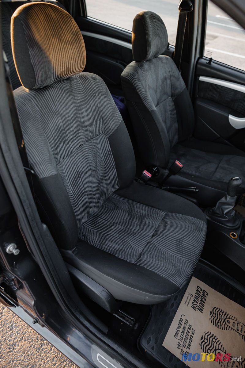 2008' Dacia Logan Mcv photo #6